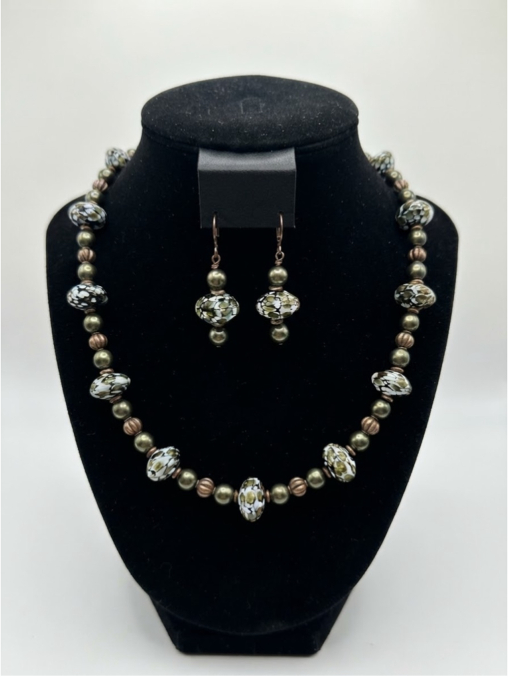 Women's glass beaded Necklace and Earring Set 19” 2” extension green and bronze